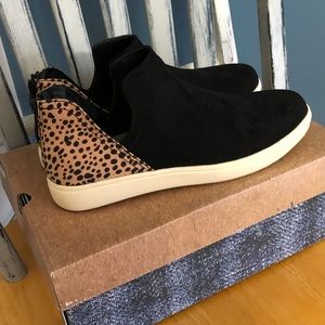 True craft side v mid sneakers